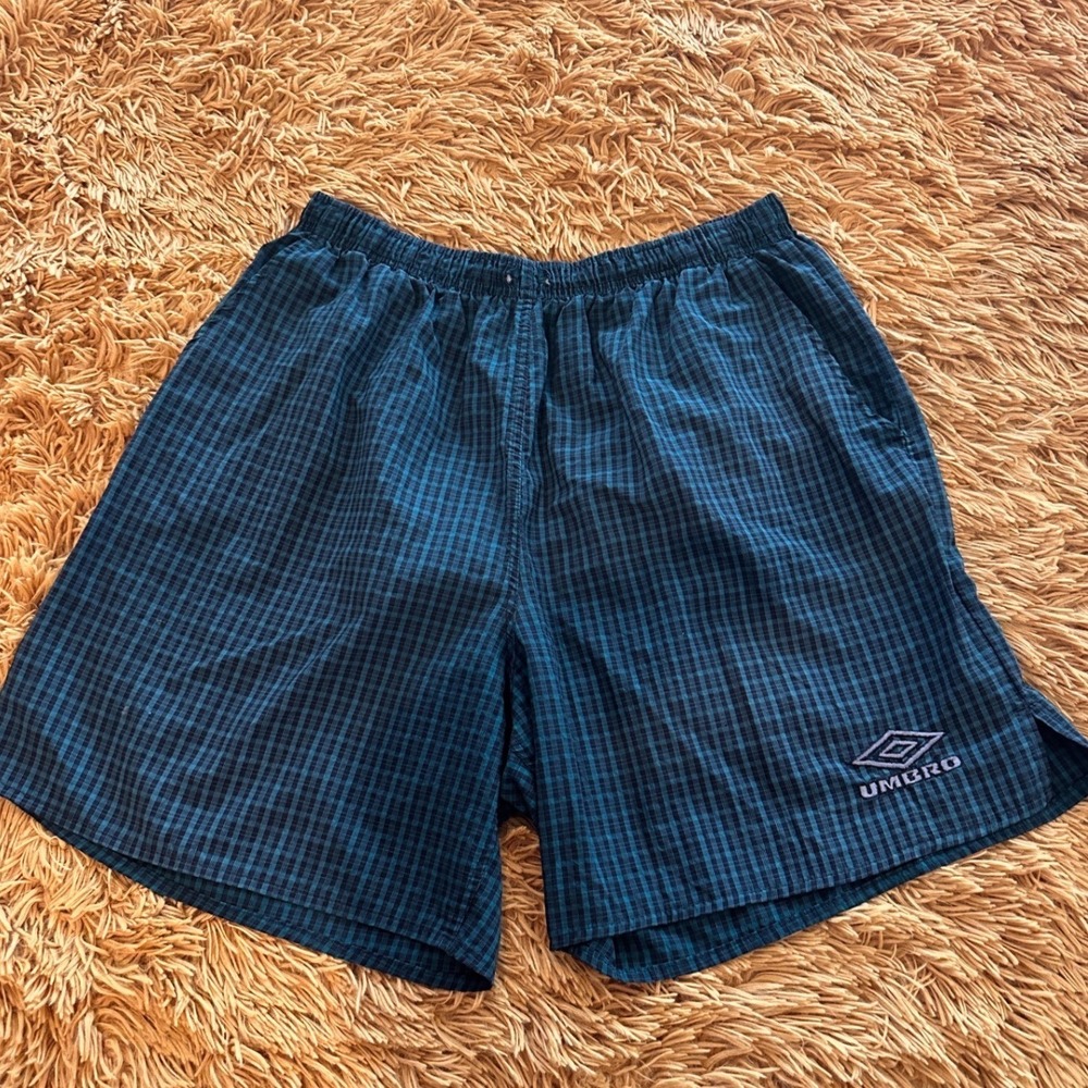 VTG Umbro Shorts Mens XL Green Plaid Soccer Athletic Training Embroidered Logo